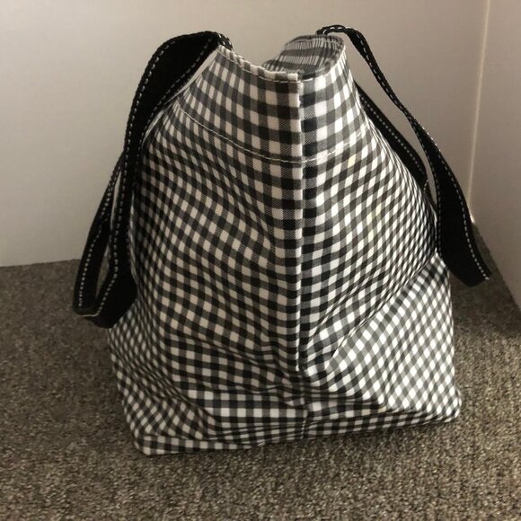 SCOUT Black & White Checked Tote - Picture 2 of 6